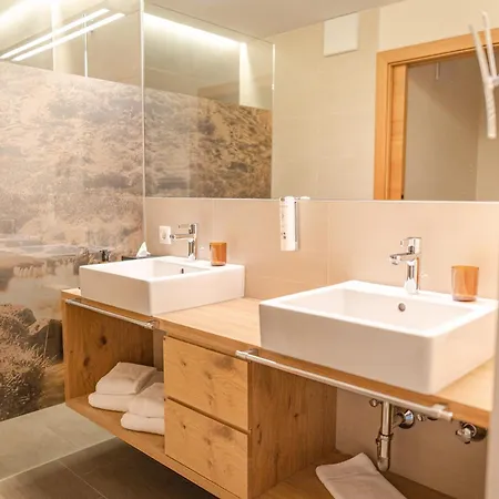 Maraias - Luxury Suites & Apartments Burgusio Exterior photo