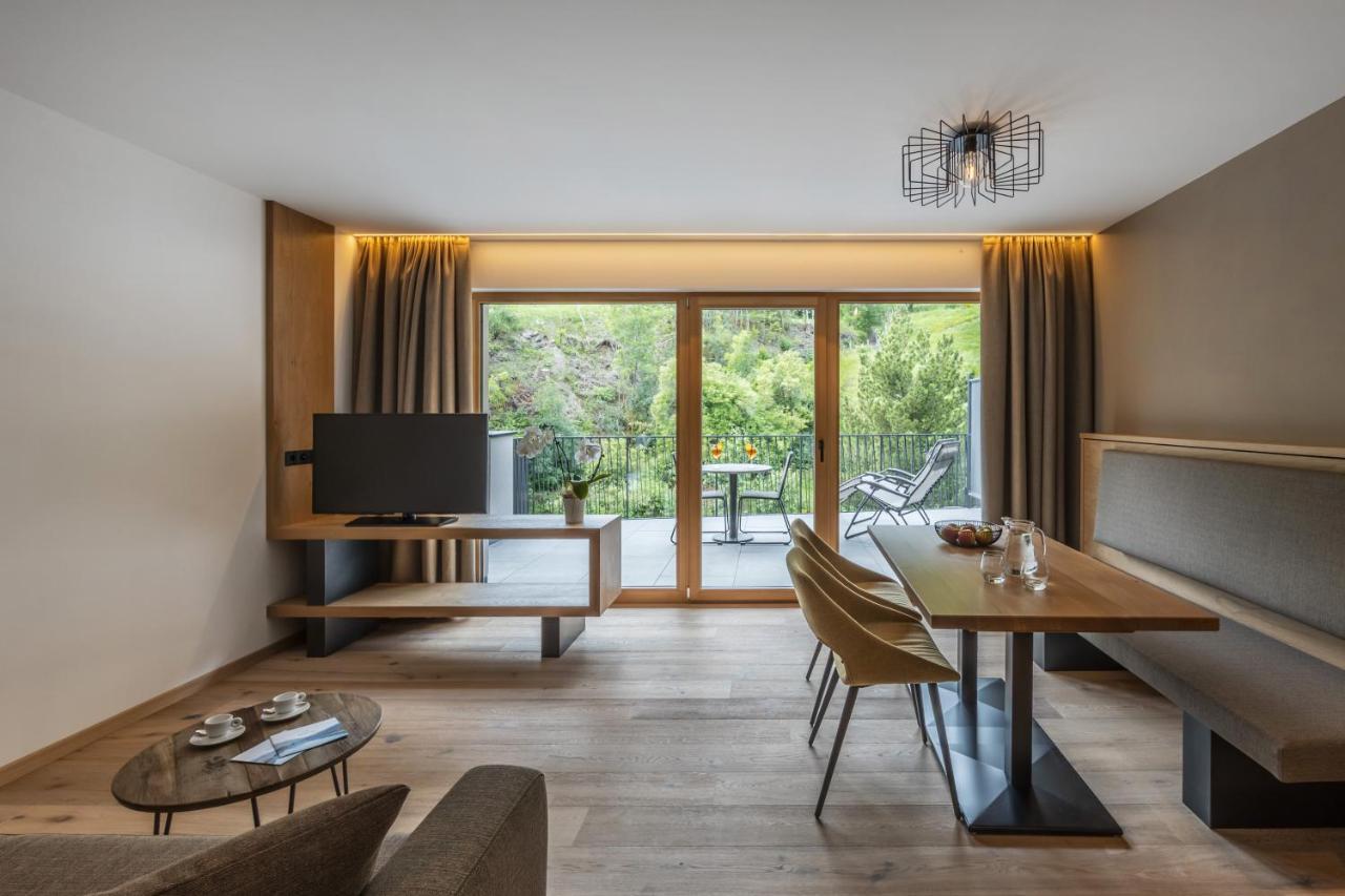 Maraias - Luxury Suites&apartments 4* Burgusio