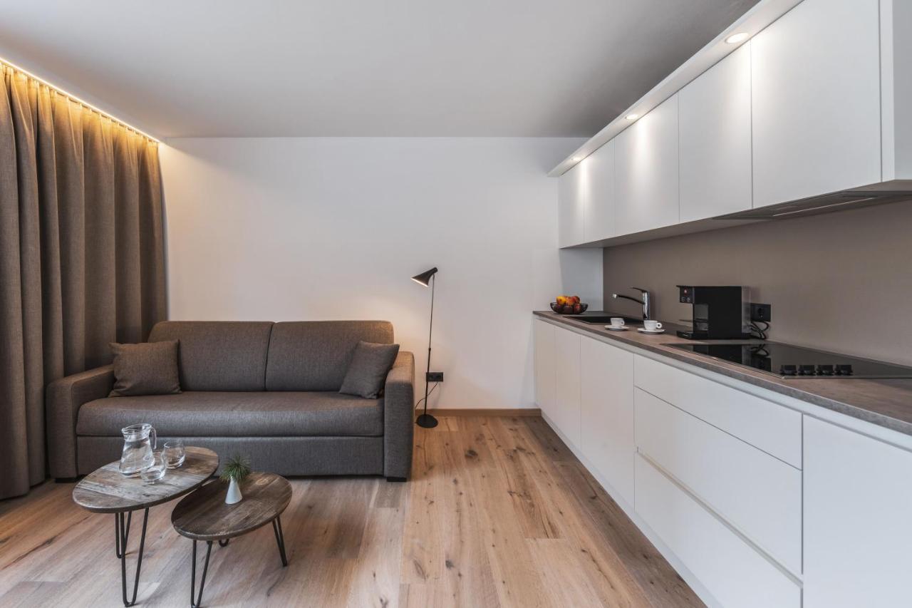 Maraias - Luxury & Burgeis