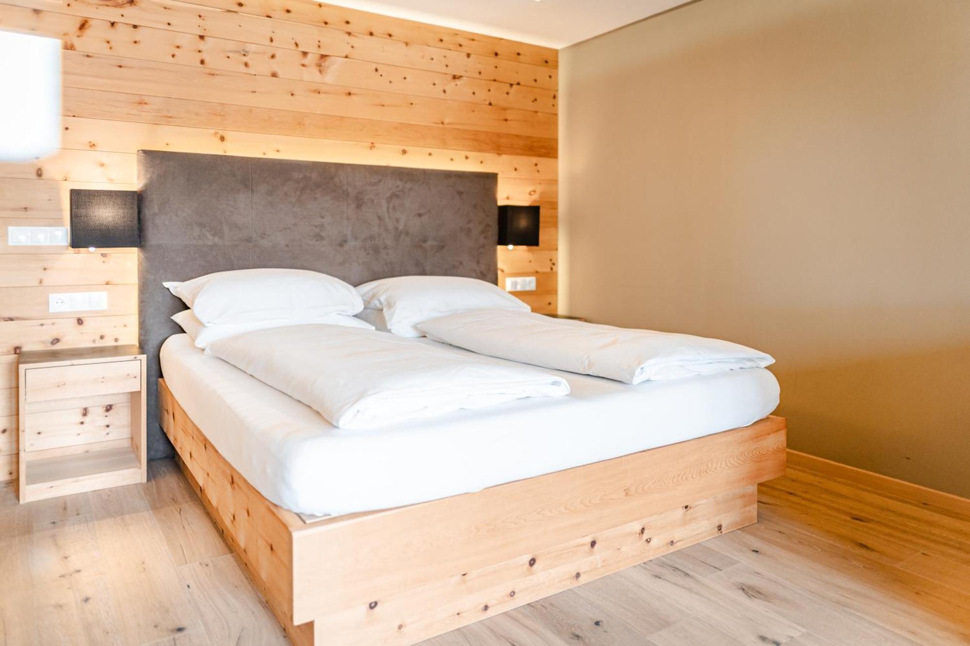 Maraias - Luxury & 4* Burgeis