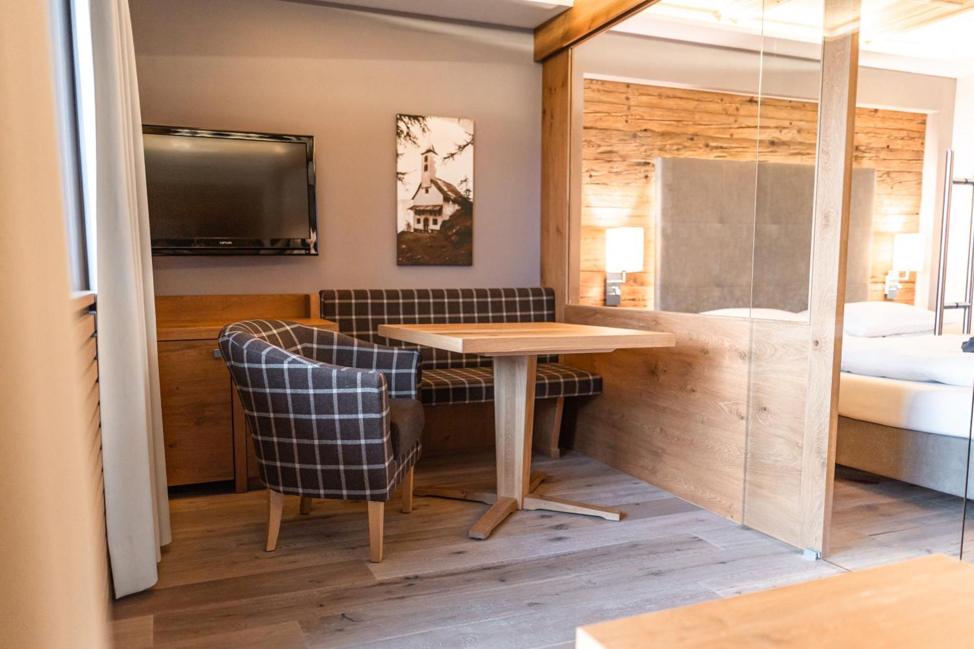 Maraias - Luxury Suites&apartments 4*